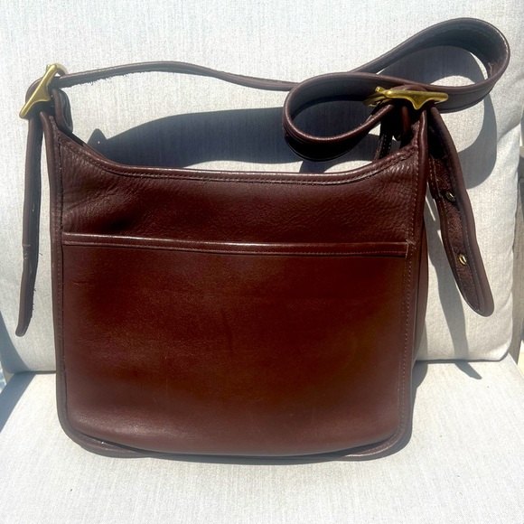 Coach Handbags - COACH LEGACY Vintage  made in USA 9966 brown saddle leather